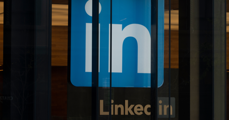 Les mises à jour de LinkedIn incluent des améliorations des résultats de recherche
