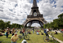 Explorer les destinations touristiques françaises en voiture VTC